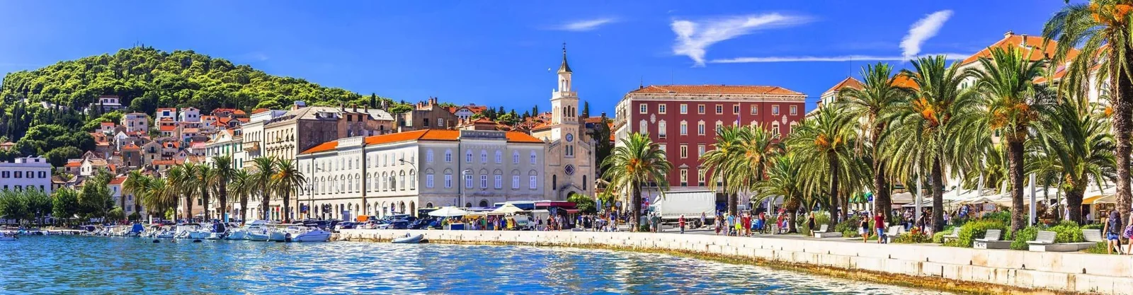 Il lungomare e il centro storico di Spalato