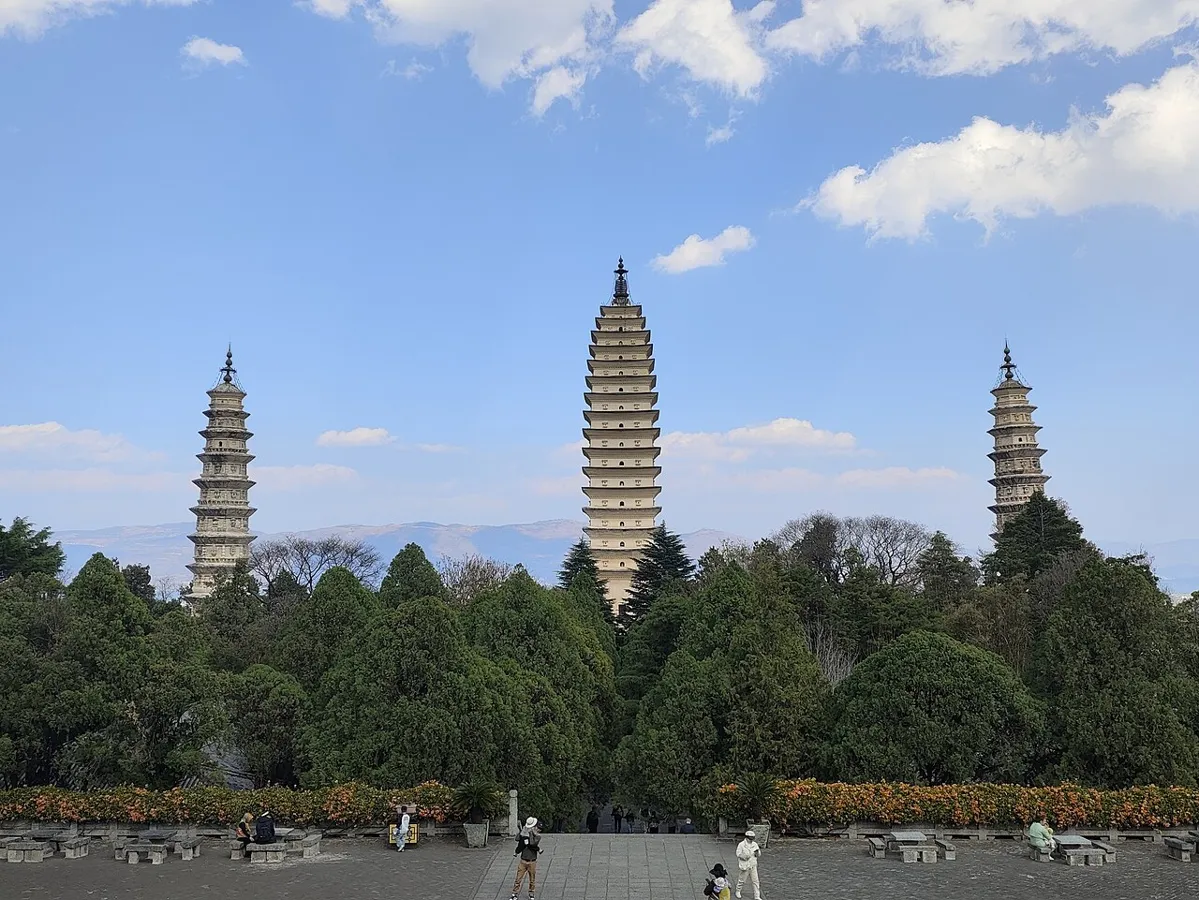 Le Tre Pagode di Dali, Yunnan