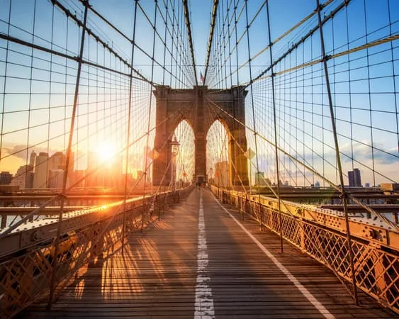 Ponte di Brooklyn al tramonto