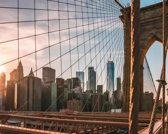 Ponte di Brooklyn e skyline