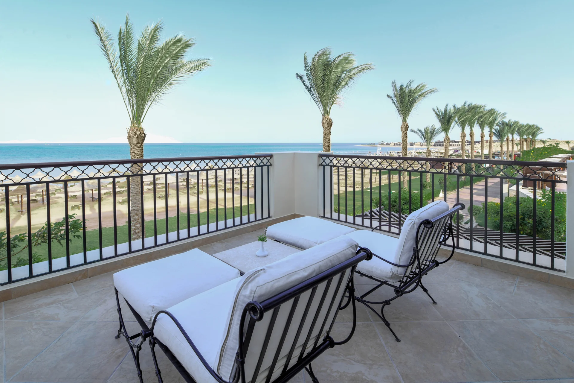 Terrazza di una suite del JAZ Belvedere