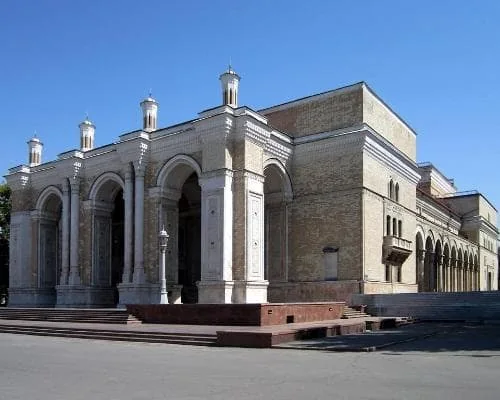 Edificio storico lungo la Via della Seta